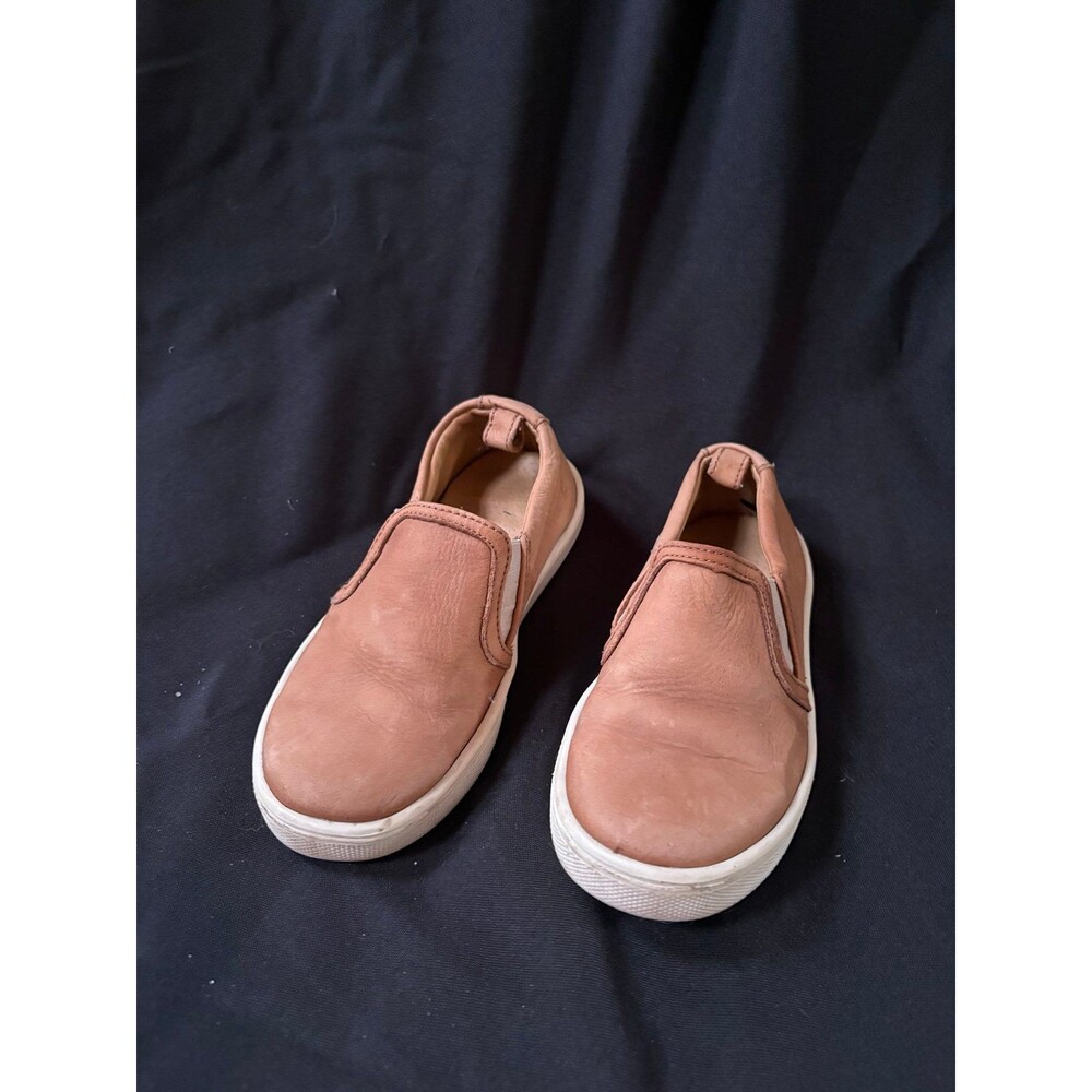Freshly picked boys size 12 brown leather slip on shoes loafers